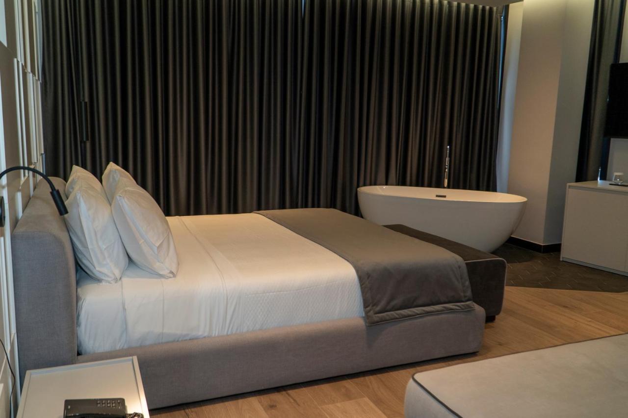 Center Hotel Σαράντα Εξωτερικό φωτογραφία