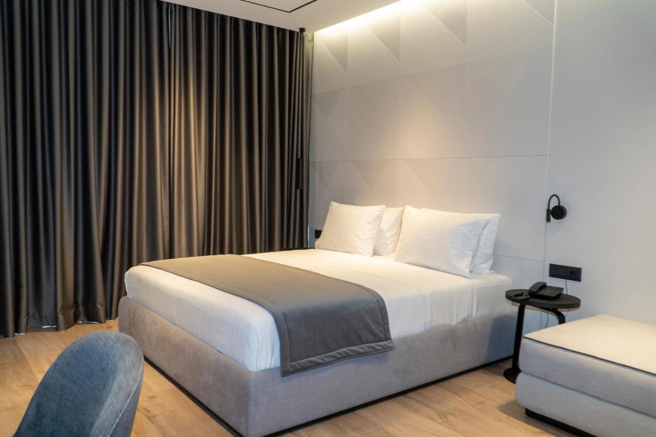 Center Hotel Σαράντα Εξωτερικό φωτογραφία