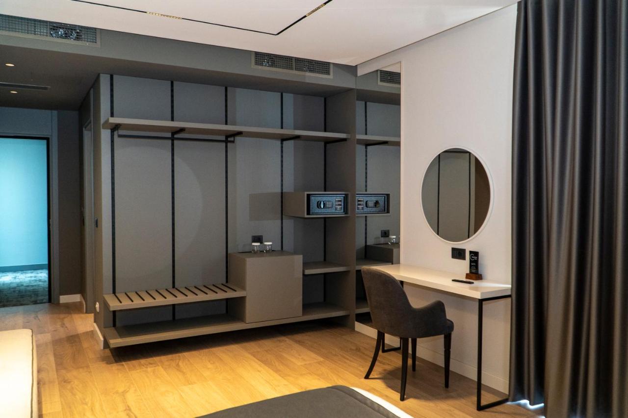 Center Hotel Σαράντα Εξωτερικό φωτογραφία