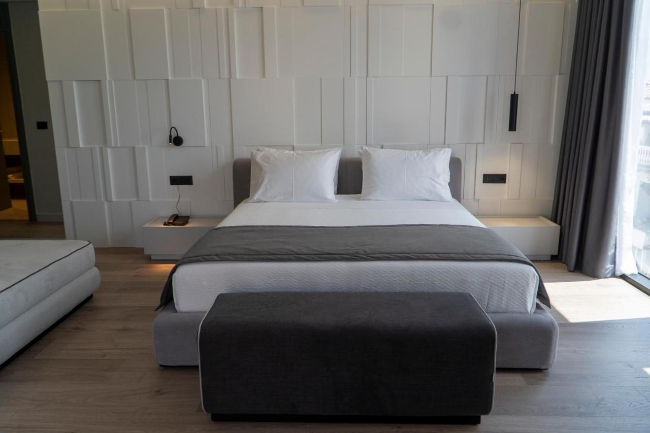 Center Hotel Σαράντα Εξωτερικό φωτογραφία