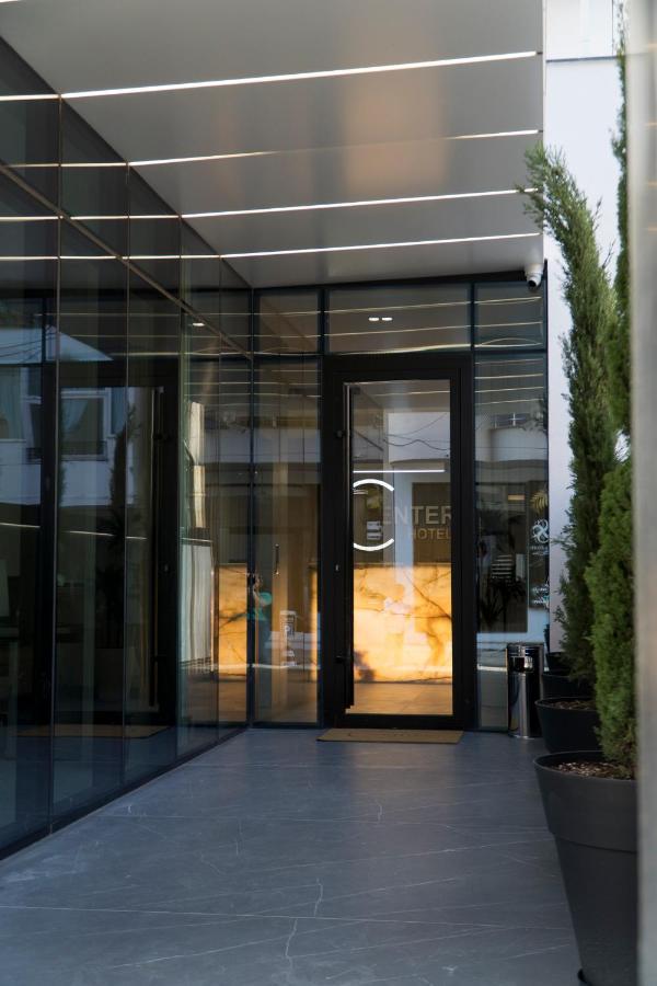 Center Hotel Σαράντα Εξωτερικό φωτογραφία